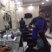 Assentia Unisex Salon