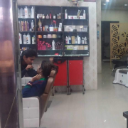 Essence Beauty Salon